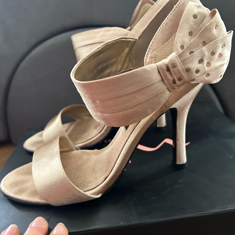 Size 6.6 gold heels